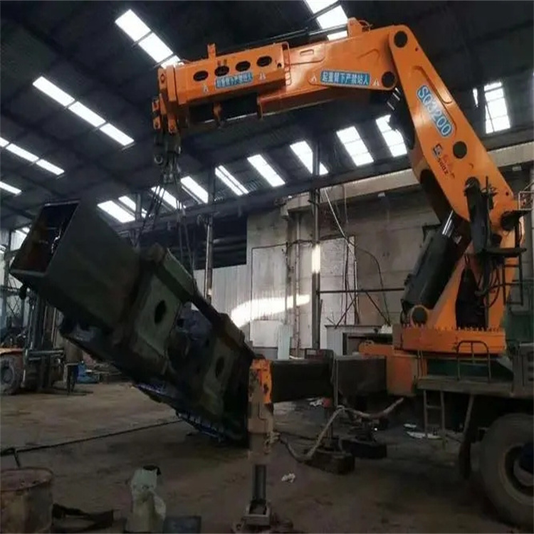 公安200吨折臂吊出租